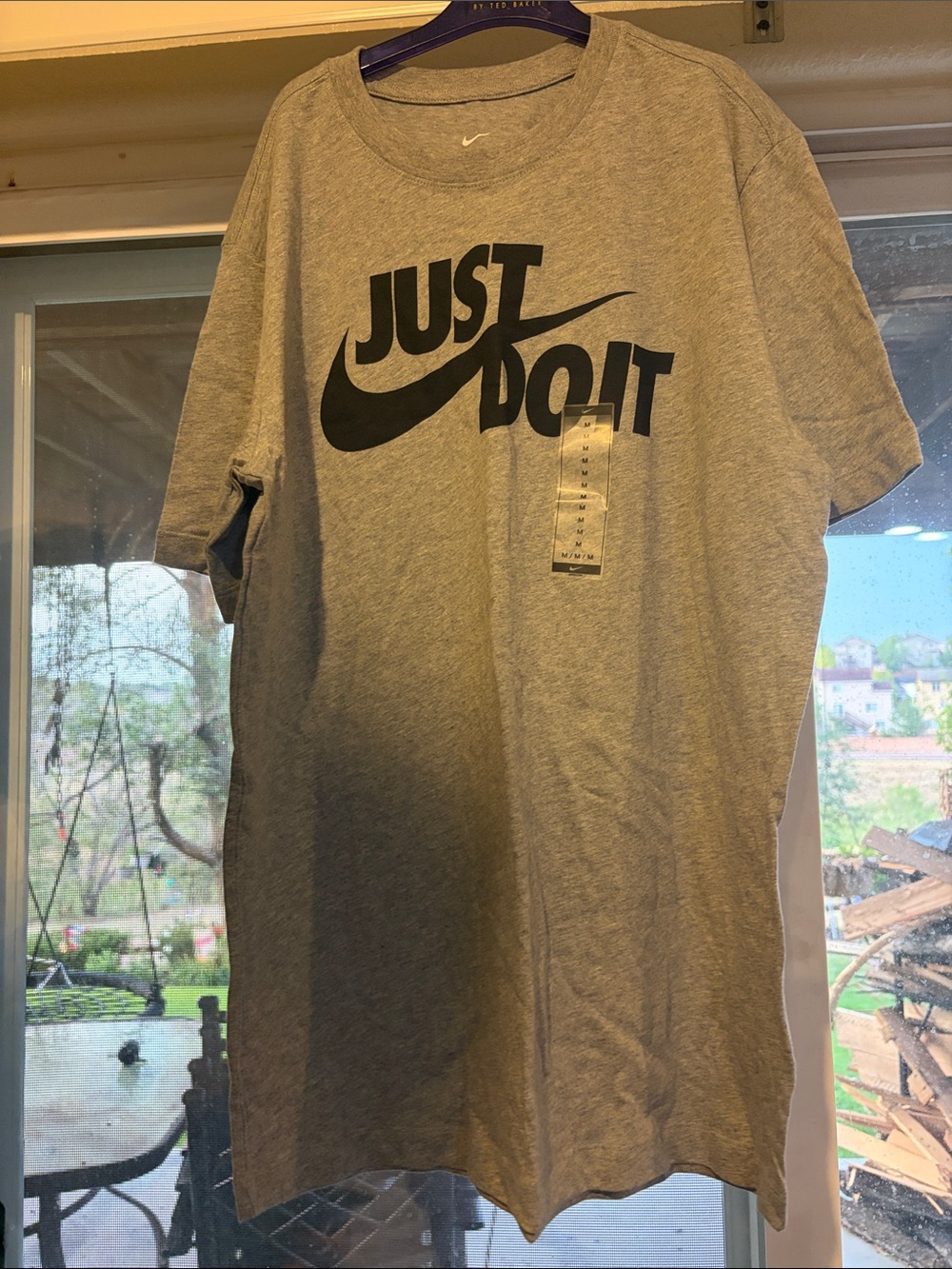 Brand New w/Tags Nike Men’s Heather Gray 'Just Do It' Short Sleeve Tee